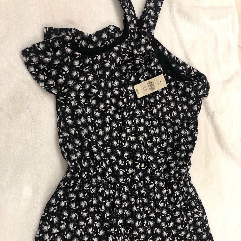 Gorgeous romper.